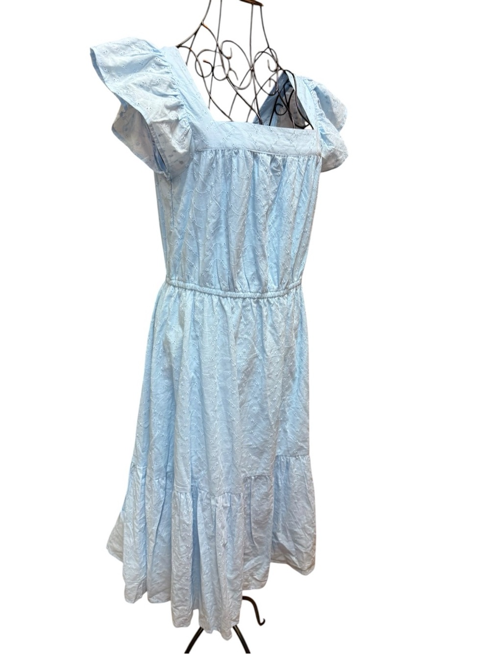 Harlow & Rose 100% Cotton Light Blue Eyelet Midi Dress with Flutter Sleeves